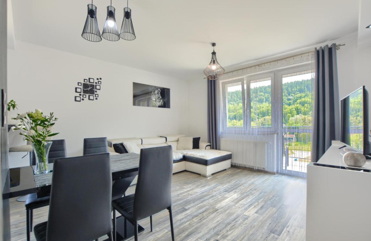 Apartament Glamour Устшики Долне Екстериор снимка